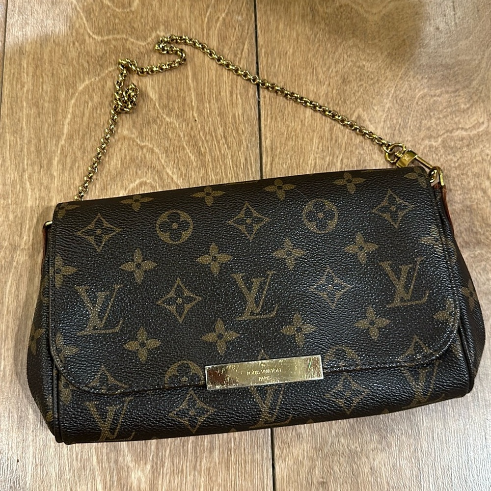 Authentic Louis Vuitton Favorite Pm monogram